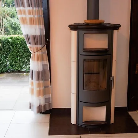 Henneglueck2 Mit Kamin Und Sauna! * Мешеде