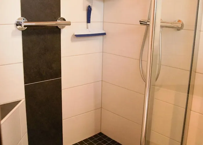 Henneglueck2 Mit Kamin Und Sauna! ميشيده